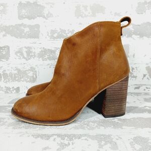 New BP Lance Brown Leather Block Heel Round Toe Ankle Bootie O204